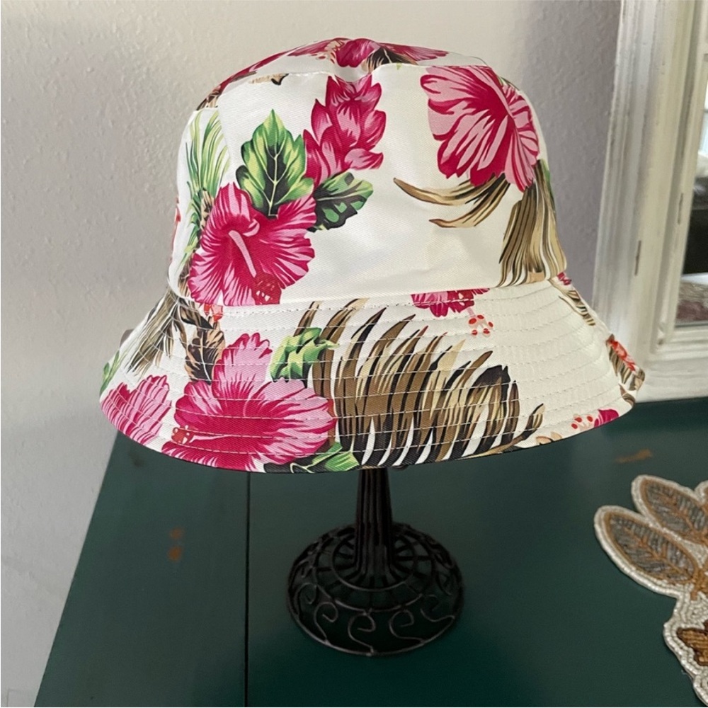 NWT Bucket Hat